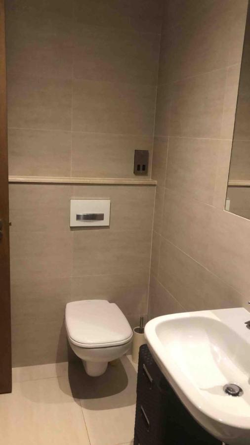 Westone Suite710-Hosted By Sweetstay Гибралтар Екстериор снимка