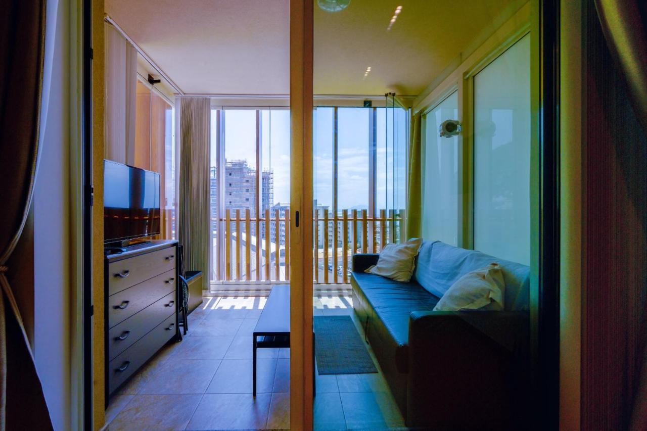 Westone Suite710-Hosted By Sweetstay Гибралтар Екстериор снимка